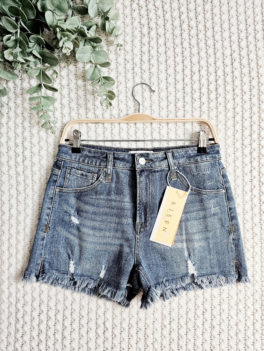 RISEN HR Medium Wash Split Raw Hem Denim Jean Shorts Stitching Detail 7/28 NEW
